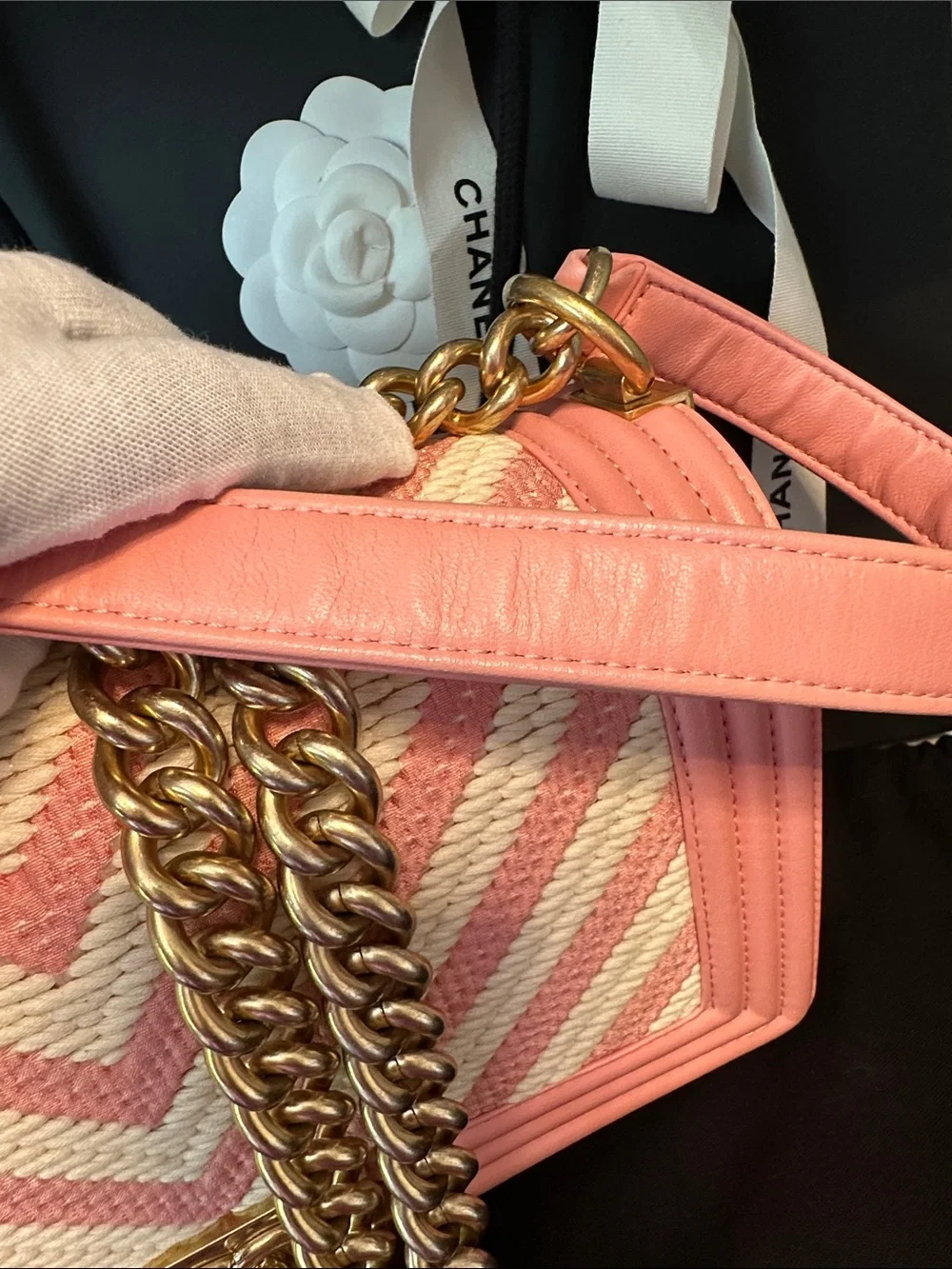 CHANEL Boy Bag 💕 Stunning pink & ivory chevron tweed with gold-tone hardware. A+